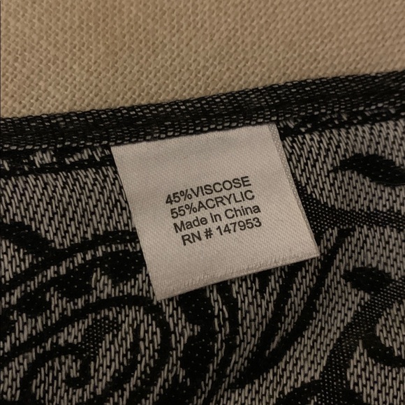 Scarf - Picture 8 of 8